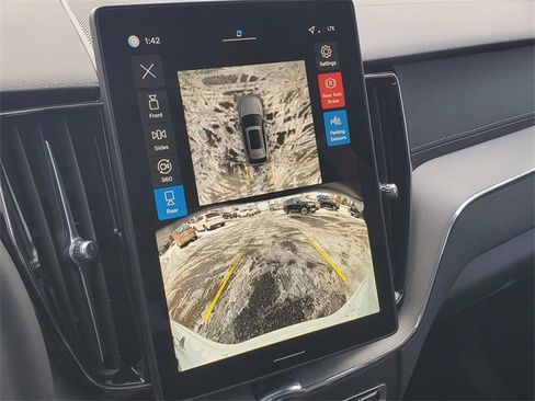 New 2026 Volvo XC60 B5 Ultra w/ Protection Package Premier image 22