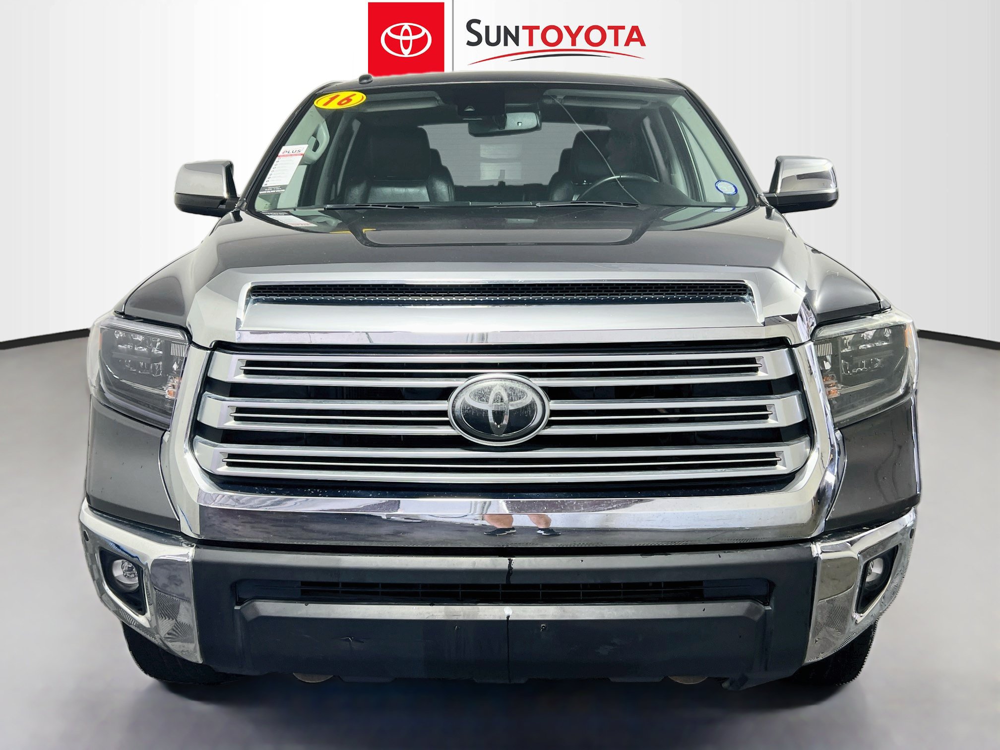 Used 2019 Toyota Tundra Limited w/ Limited Premium Package AWD/4WD image 10