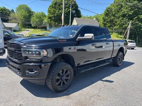Used 2020 RAM 2500 Big Horn w/ Night Edition AWD/4WD image 3