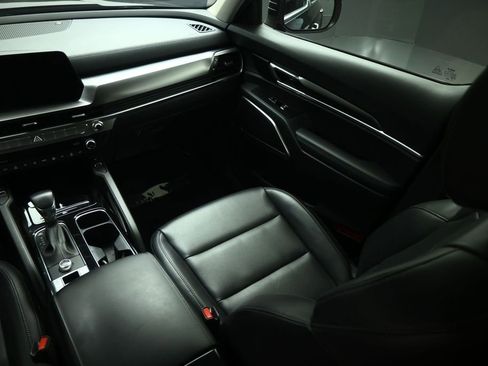 Certified 2024 Kia Telluride S w/ S Sunroof Package FWD image 47