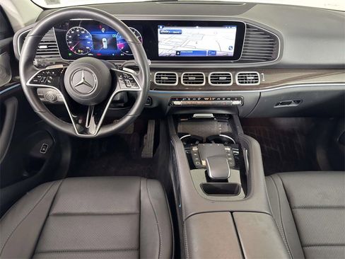 Used 2025 Mercedes-Benz GLE 350 4MATIC image 5