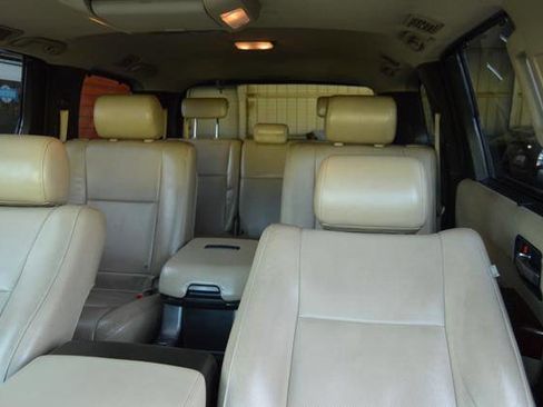 Used 2011 Toyota Sequoia Platinum image 19