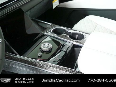 Certified 2026 Cadillac Escalade V w/ LPO, ONYX Package image 19