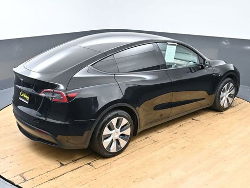 Used 2023 Tesla Model Y 2WD image 49