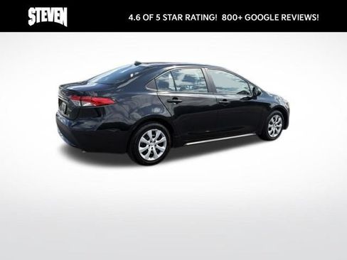 Used 2022 Toyota Corolla LE FWD image 5