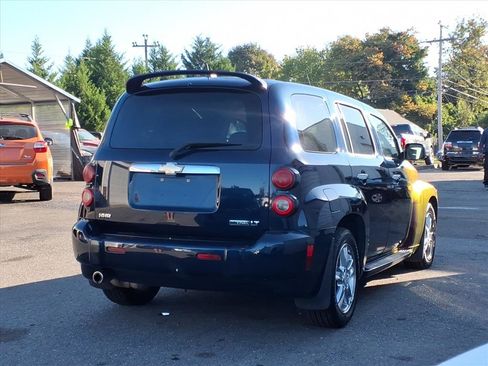 Used 2009 Chevrolet HHR LT image 4