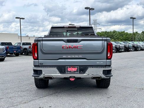 Used 2020 GMC Sierra 1500 SLT w/ SLT Premium Plus Package AWD/4WD image 9