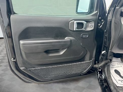 Used 2022 Jeep Wrangler Unlimited Sport w/ Sun And Sound Package AWD/4WD image 20
