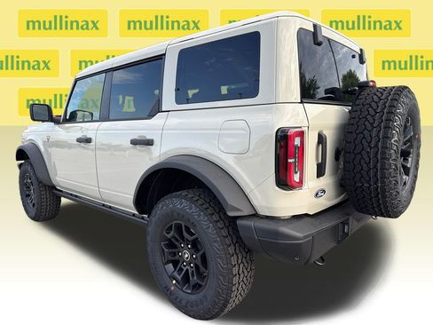 New 2026 Ford Bronco Badlands AWD/4WD image 4