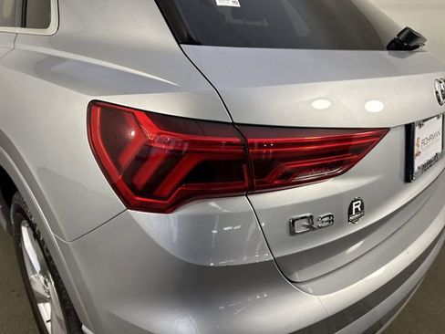 Used 2020 Audi Q3 2.0T Premium Plus AWD/4WD image 31