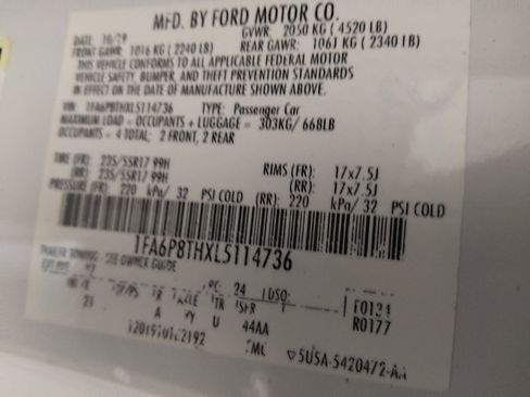Used 2020 Ford Mustang Coupe RWD image 33