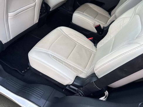 Used 2019 Ford Explorer Platinum AWD/4WD image 16