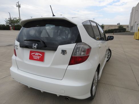Used 2010 Honda Fit Sport image 4