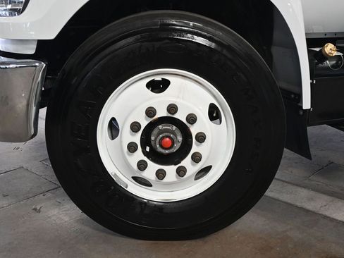 New 2027 Ford F750 2WD Regular Cab Super Duty image 17