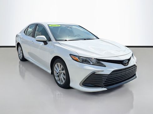 Used 2024 Toyota Camry LE image 1