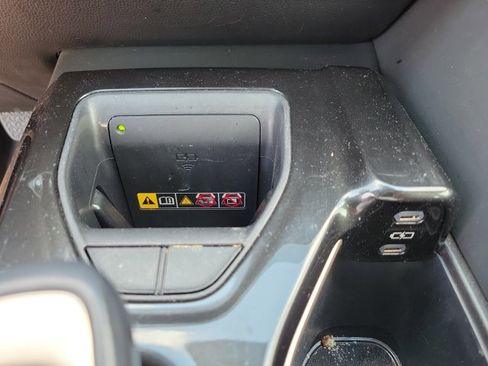 Used 2024 Toyota Crown Limited image 14