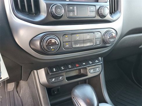 Used 2022 Chevrolet Colorado ZR2 w/ Colorado ZR2 Bison Edition image 26