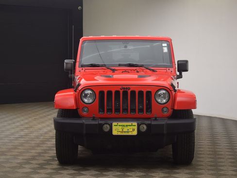 Used 2015 Jeep Wrangler Unlimited Sahara image 21