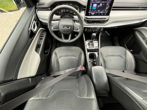 Used 2023 Jeep Compass Limited AWD/4WD image 22