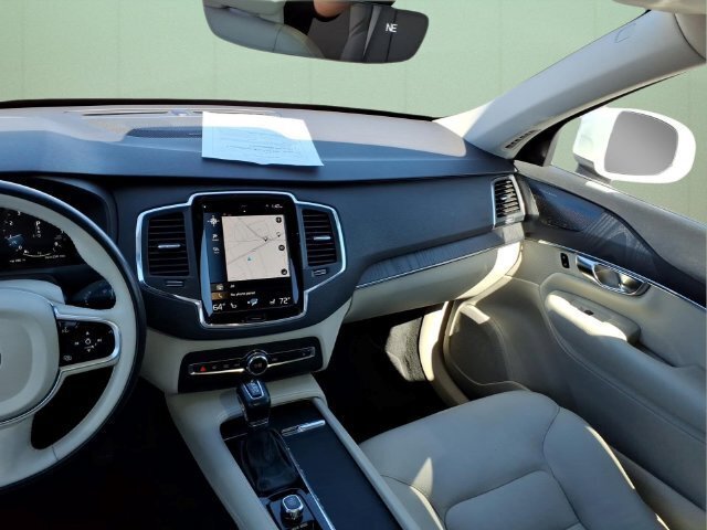 Used 2020 Volvo XC90 T6 Momentum AWD/4WD image 14