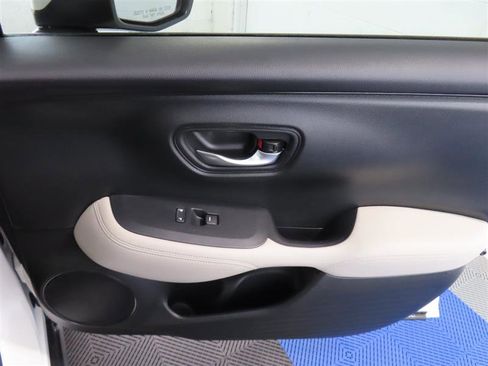Used 2024 Honda HR-V LX image 32