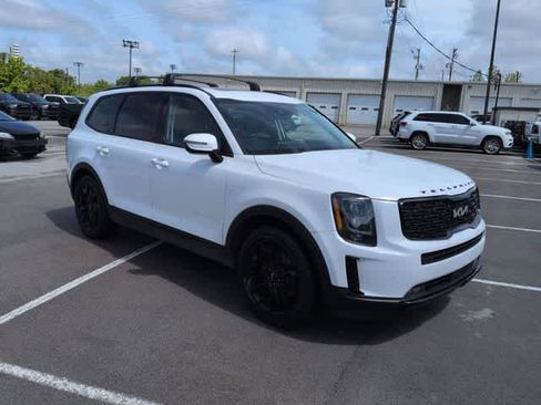 Used 2022 Kia Telluride SX w/ SX Prestige Package AWD/4WD image 2
