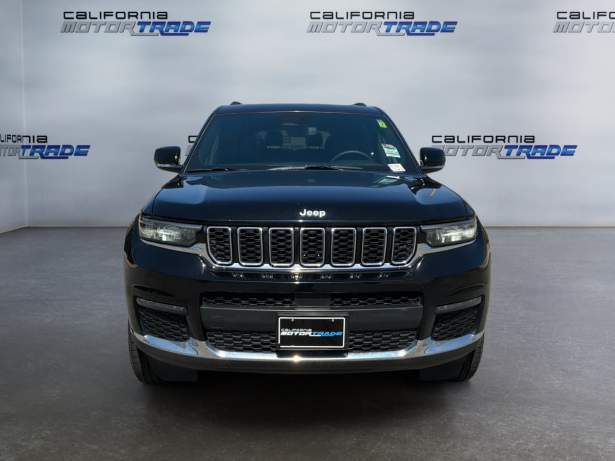 Used 2024 Jeep Grand Cherokee L Limited RWD image 2