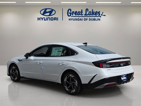 New 2026 Hyundai Sonata SEL image 3