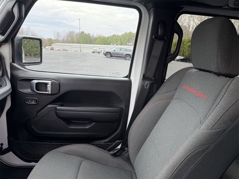 Used 2024 Jeep Wrangler Unlimited Rubicon image 20