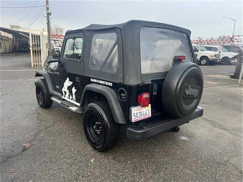 Used 2002 Jeep Wrangler SE image 5