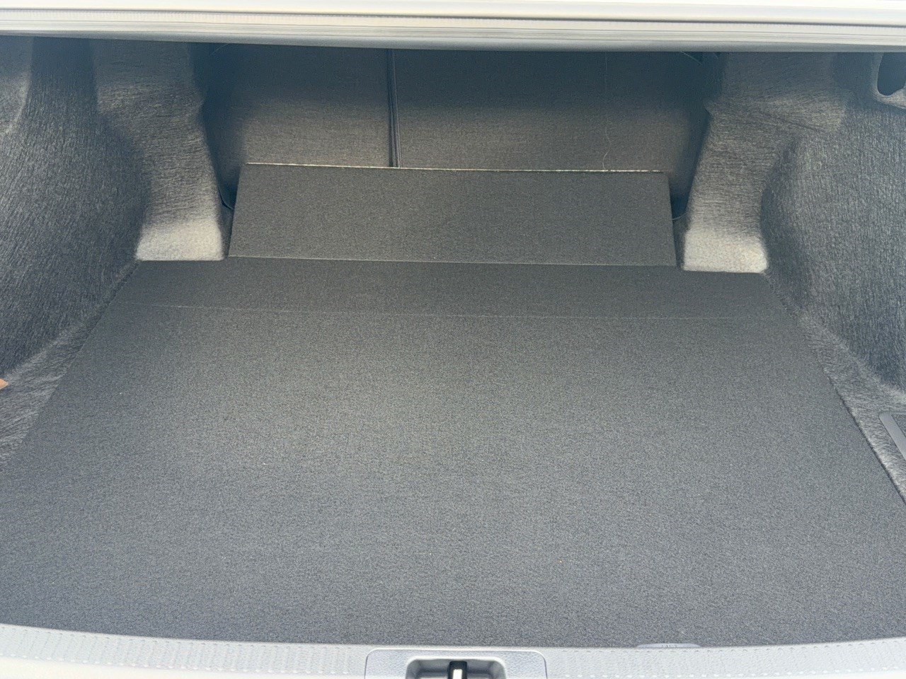 Used 2026 Toyota Camry SE FWD image 28