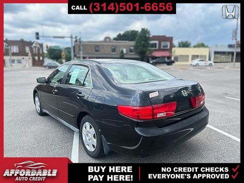 Used 2005 Honda Accord LX image 3