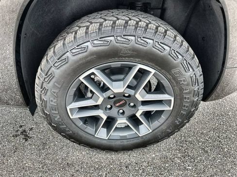 New 2027 GMC Terrain AT4 w/ Convenience Package III AWD/4WD image 19