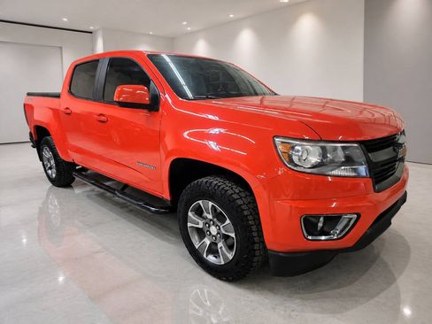 Used 2019 Chevrolet Colorado Z71 AWD/4WD image 7
