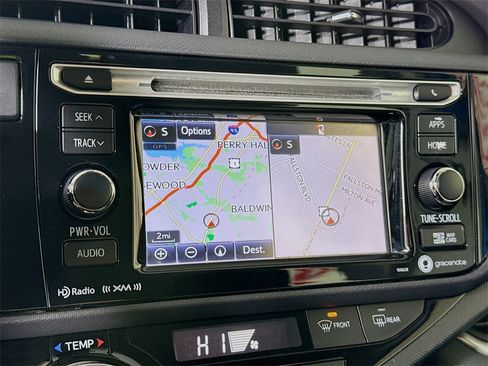 Used 2016 Toyota Prius C Three image 5