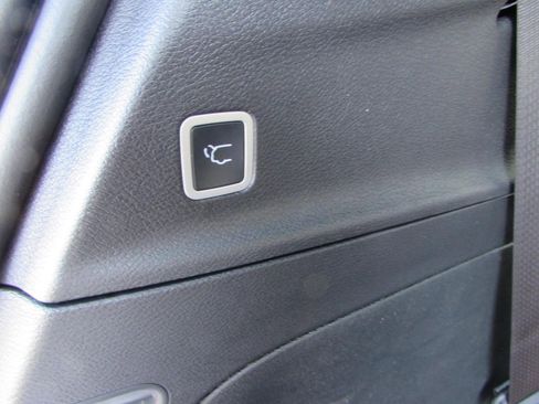 New 2026 Chrysler Pacifica Select image 33