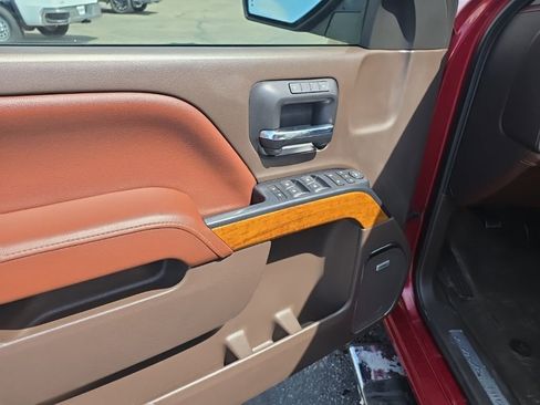 Used 2018 Chevrolet Silverado 1500 High Country image 19