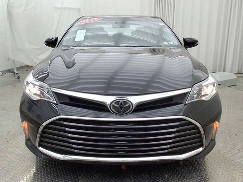 Certified 2017 Toyota Avalon XLE Premium image 29