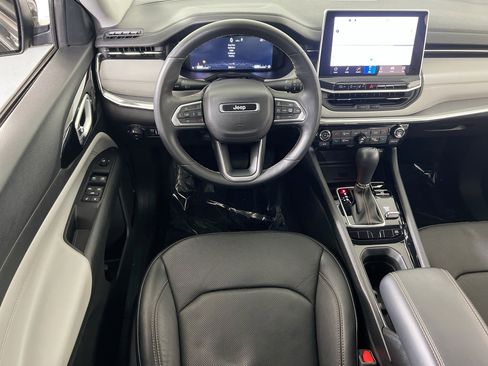Used 2022 Jeep Compass Limited w/ Elite Group AWD/4WD image 21