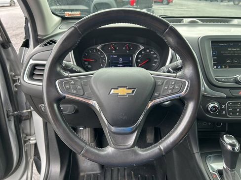 Used 2019 Chevrolet Equinox LT FWD image 25