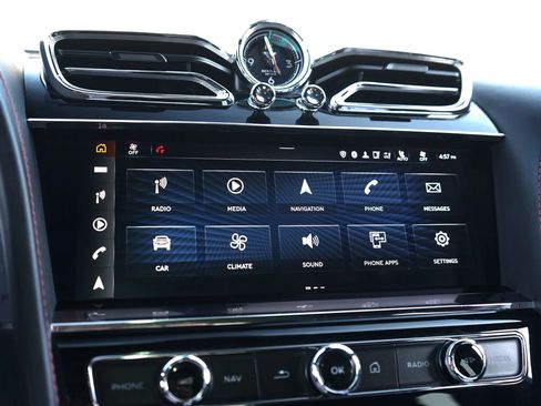 Used 2021 Bentley Bentayga Speed image 32