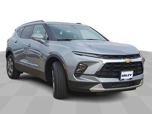 Certified 2024 Chevrolet Blazer LT w/ Convenience Package image 2
