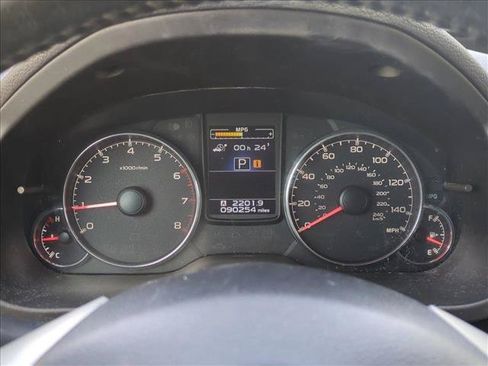 Used 2014 Subaru Outback 2.5i Limited w/ Moonroof Package AWD/4WD image 11