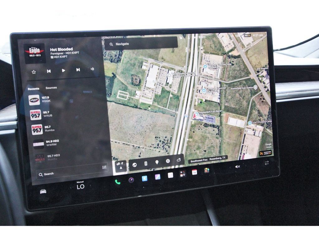 Used 2022 Tesla Model S AWD/4WD image 23