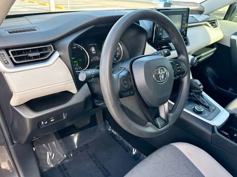 Used 2022 Toyota RAV4 XLE image 10