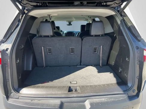Used 2019 Chevrolet Traverse RS w/ LPO, Floor Liner Package AWD/4WD image 8