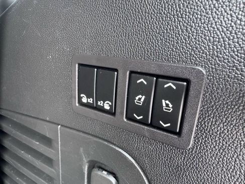 Used 2020 Chevrolet Tahoe Premier AWD/4WD image 44