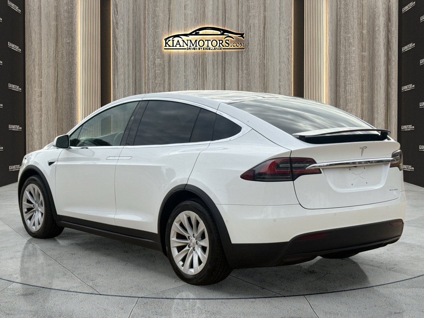 Used 2021 Tesla Model X Long Range AWD/4WD image 14
