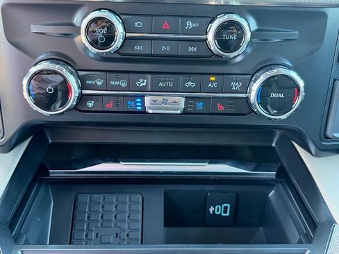 New 2026 Ford F250 Platinum w/ Platinum Plus Package AWD/4WD image 40