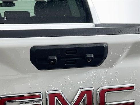 Used 2024 GMC Sierra 1500 SLT image 26